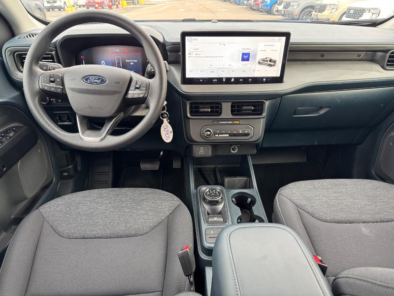 Ford Maverick Vehicle Full-screen Gallery Image 13