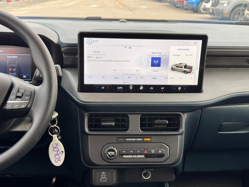 Ford Maverick Vehicle Full-screen Gallery Image 15