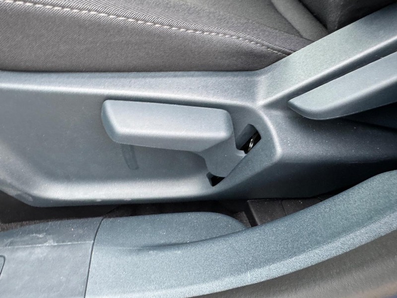 Ford Maverick Vehicle Full-screen Gallery Image 17