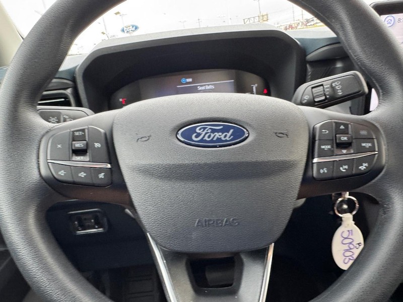 Ford Maverick Vehicle Full-screen Gallery Image 19