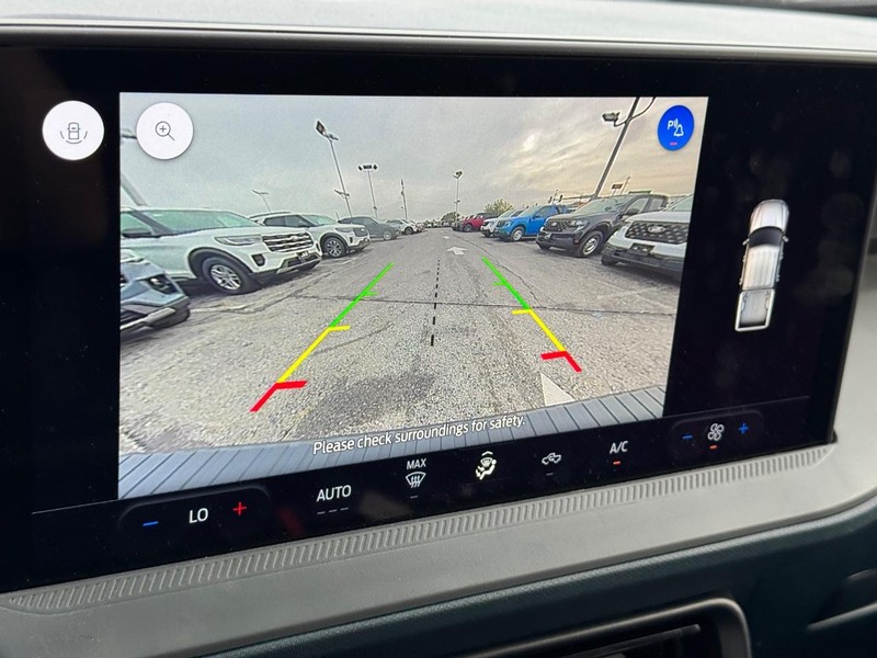 Ford Maverick Vehicle Full-screen Gallery Image 22