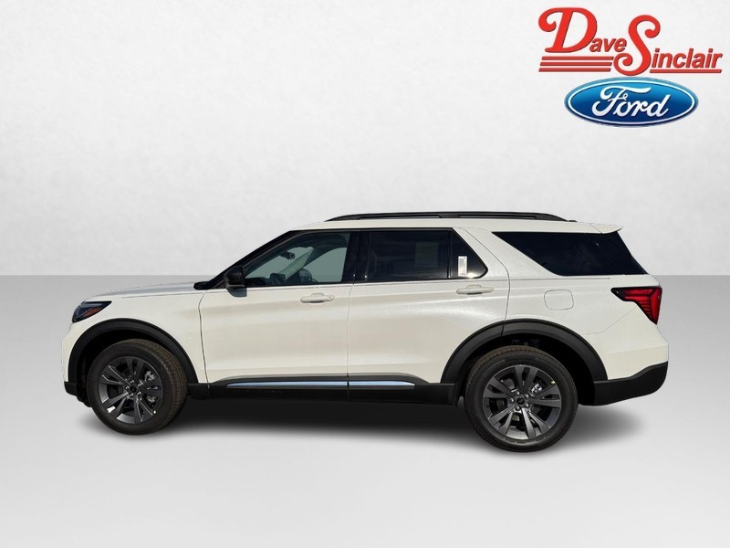 Ford Explorer Vehicle Full-screen Gallery Image 10