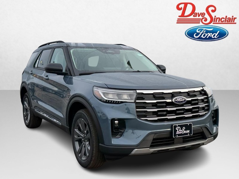 Ford Explorer Vehicle Full-screen Gallery Image 04