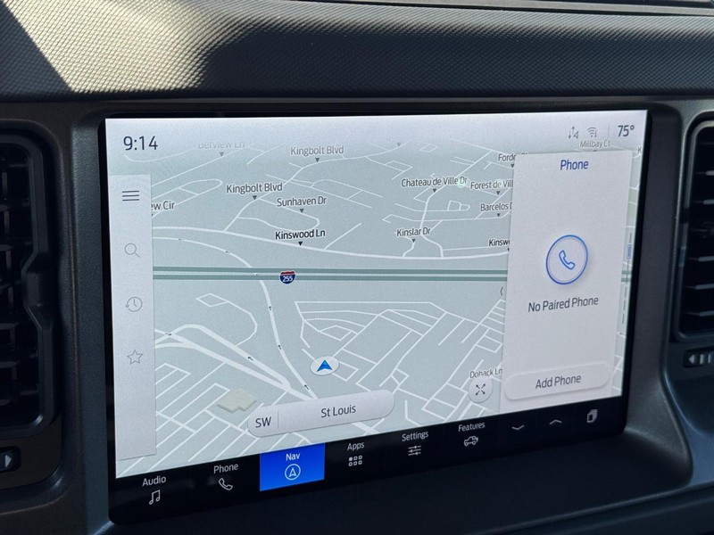 Ford Bronco Vehicle Full-screen Gallery Image 22