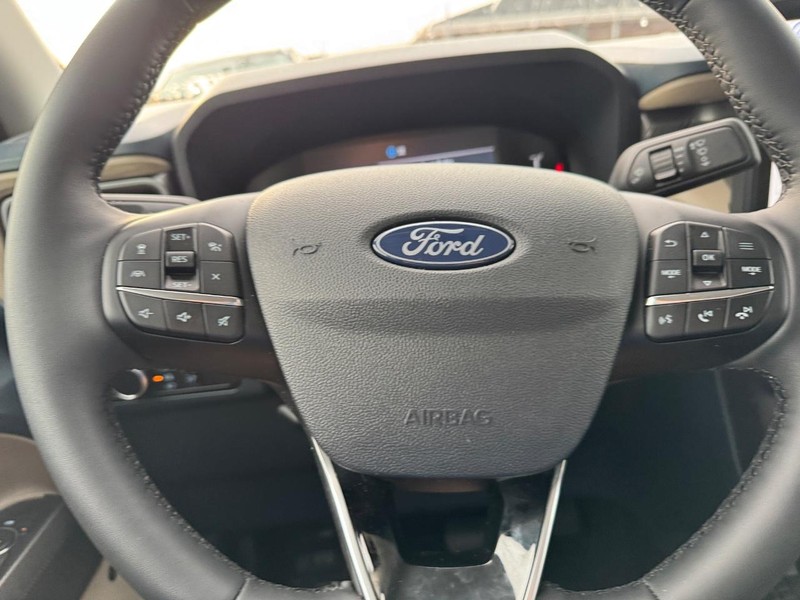 Ford Maverick Vehicle Full-screen Gallery Image 19