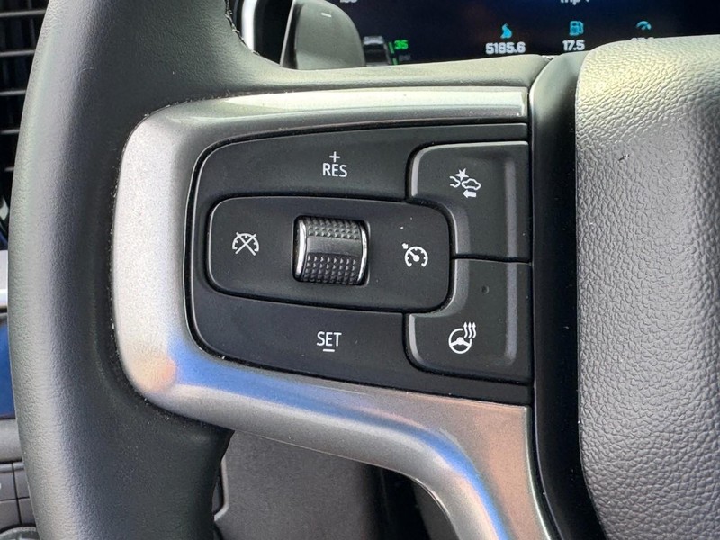 Chevrolet Silverado 1500 Vehicle Full-screen Gallery Image 20