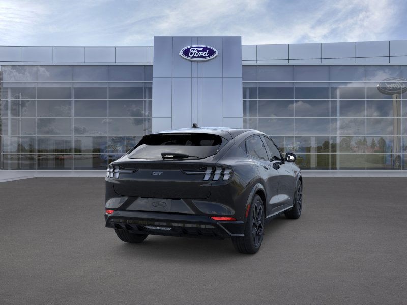 Ford Mustang Mach-E Vehicle Full-screen Gallery Image 10
