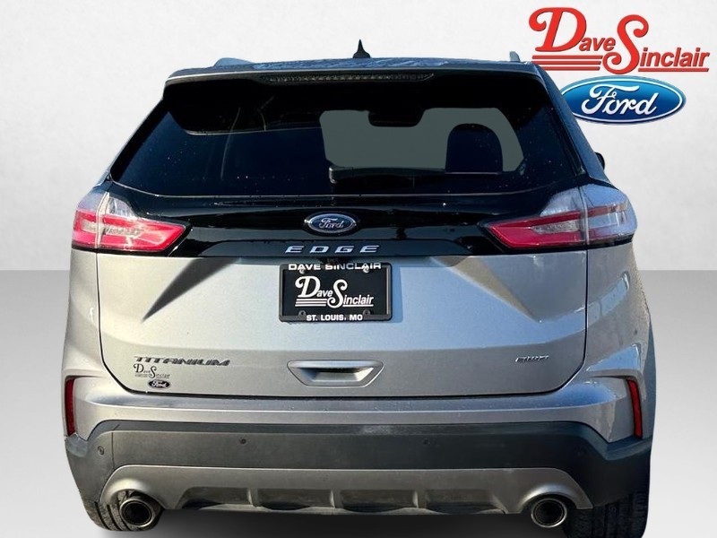 Ford Edge Vehicle Full-screen Gallery Image 08