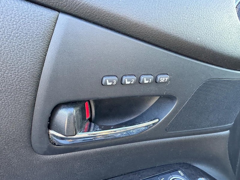 Lexus RX 350 Vehicle Image 19