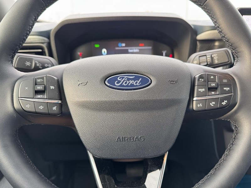 Ford Maverick Vehicle Full-screen Gallery Image 19