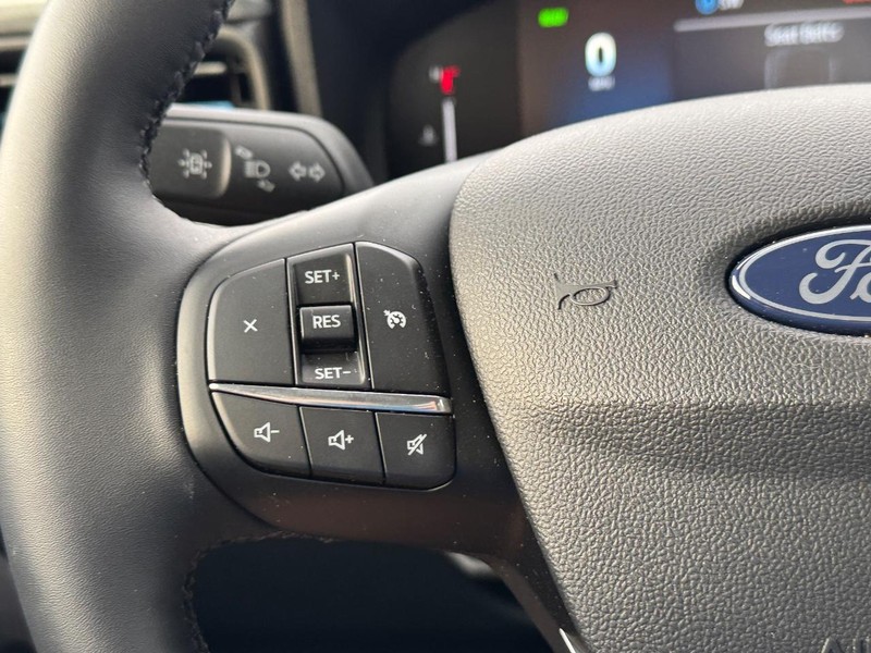 Ford Maverick Vehicle Full-screen Gallery Image 20