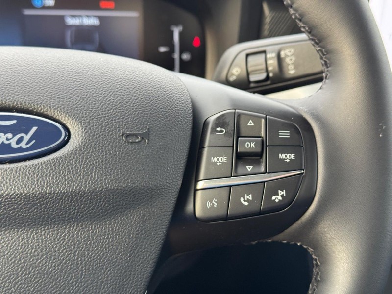 Ford Maverick Vehicle Full-screen Gallery Image 21