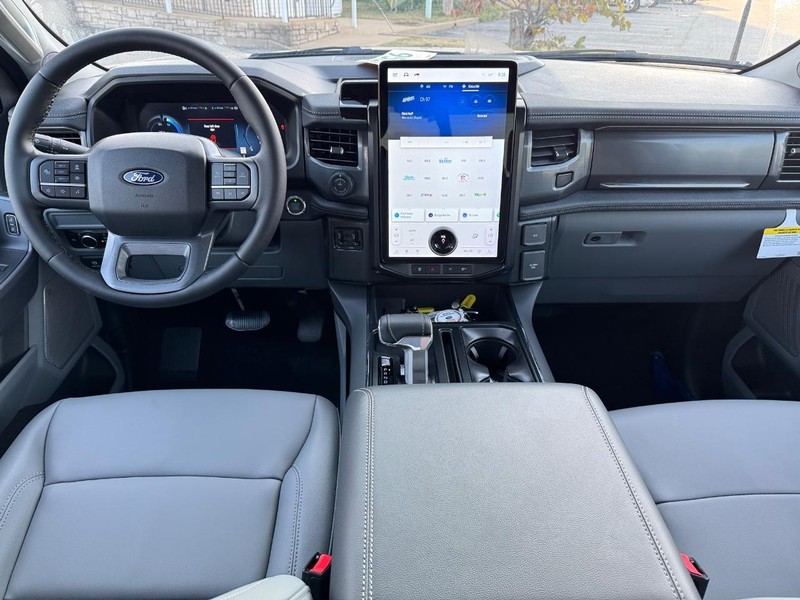 Ford F-150 Lightning Vehicle Image 13