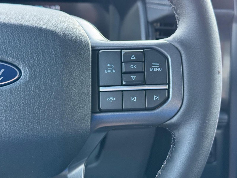 Ford F-150 Lightning Vehicle Image 21