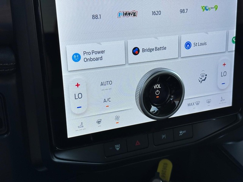 Ford F-150 Lightning Vehicle Image 22