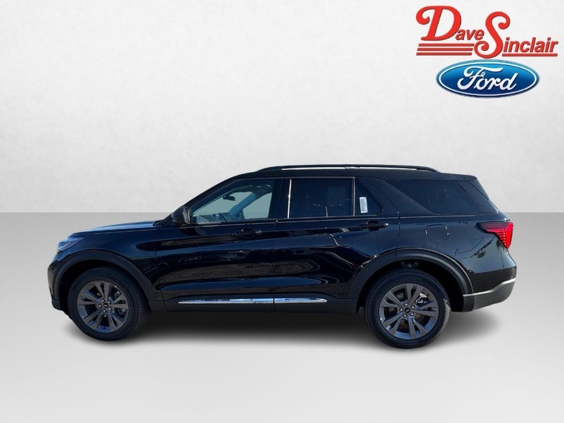 Ford Explorer Vehicle Image 10
