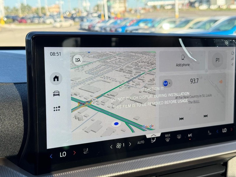 Ford Explorer Vehicle Image 25