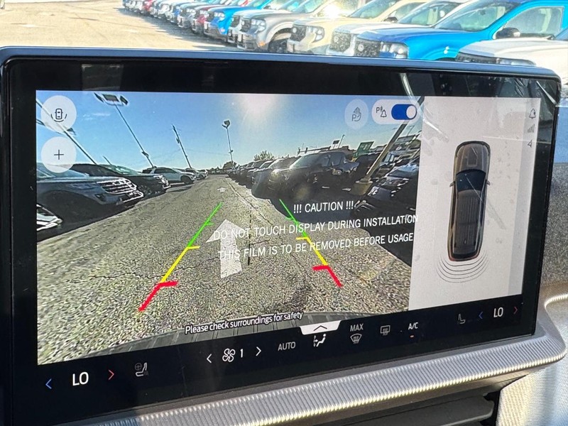 Ford Explorer Vehicle Image 27