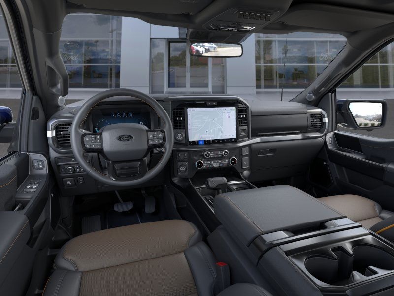 Ford F-150 Vehicle Full-screen Gallery Image 11