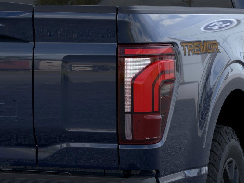 Ford F-150 Vehicle Full-screen Gallery Image 23