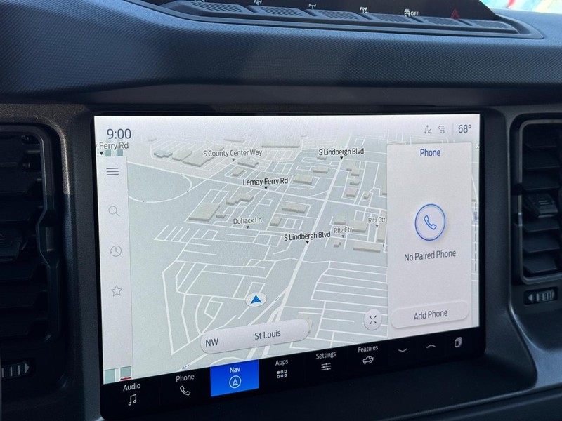 Ford Bronco Vehicle Full-screen Gallery Image 22