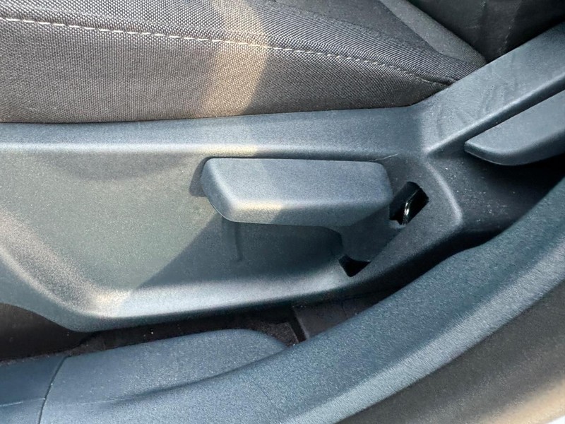 Ford Maverick Vehicle Full-screen Gallery Image 17