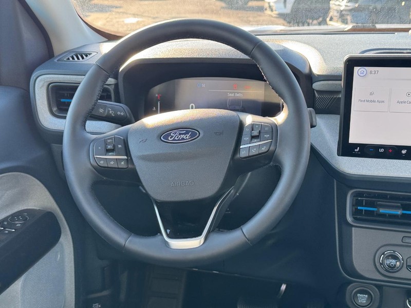 Ford Maverick Vehicle Image 15