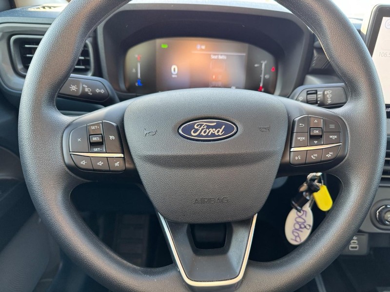 Ford Maverick Vehicle Image 19