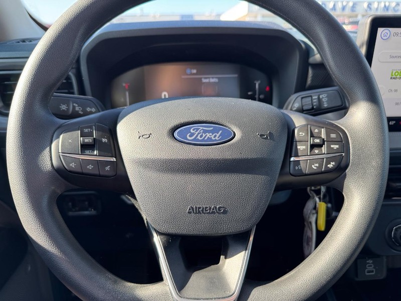 Ford Maverick Vehicle Image 19