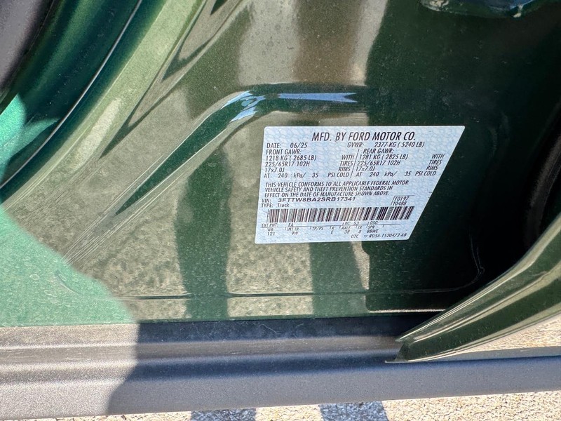 Ford Maverick Vehicle Image 23