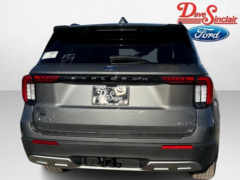 Ford Explorer Vehicle Image 08