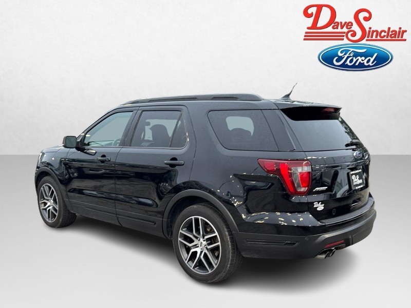 Ford Explorer Vehicle Image 09