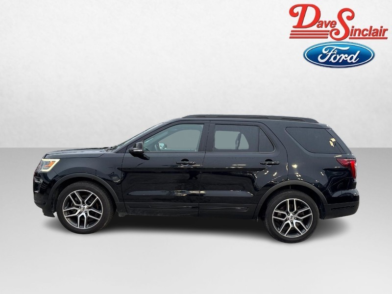 Ford Explorer Vehicle Image 10