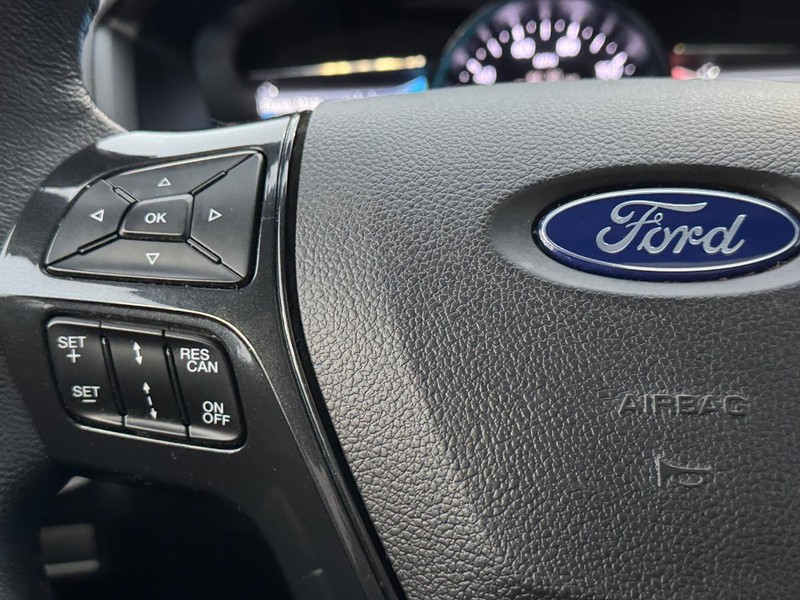 Ford Explorer Vehicle Image 22