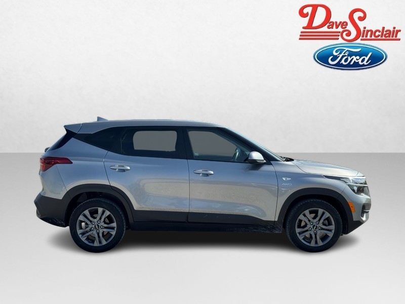 Kia Seltos Vehicle Image 05