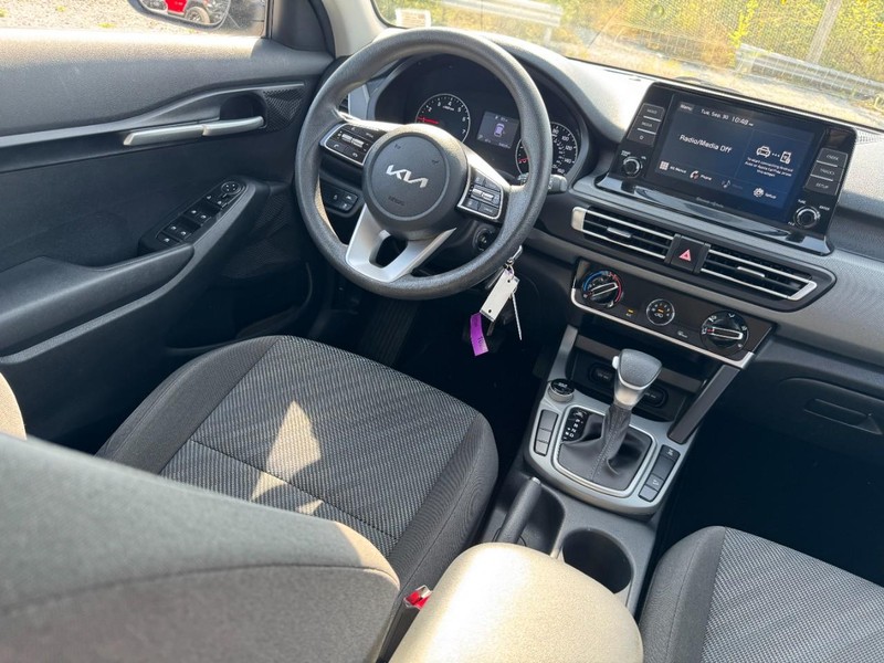 Kia Seltos Vehicle Image 14