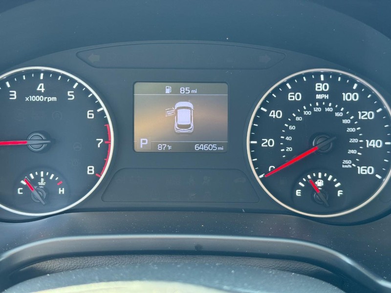 Kia Seltos Vehicle Image 20