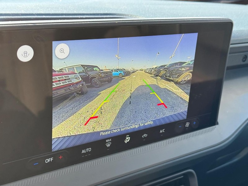 Ford Maverick Vehicle Full-screen Gallery Image 23