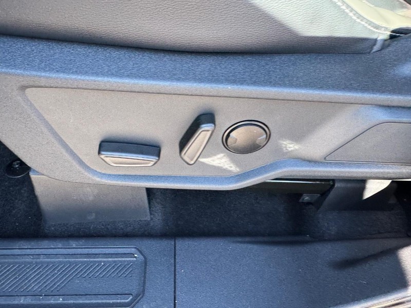 Ford Bronco Vehicle Image 17