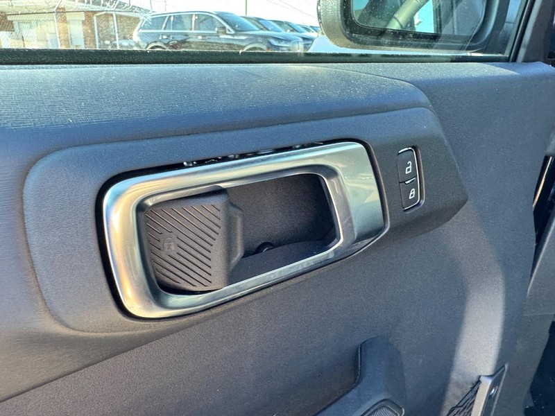 Ford Bronco Vehicle Image 18