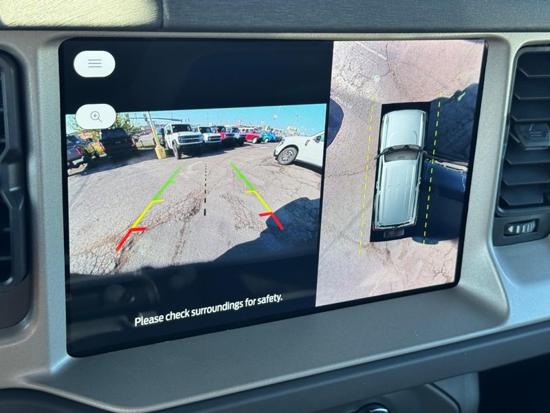 Ford Bronco Vehicle Image 24