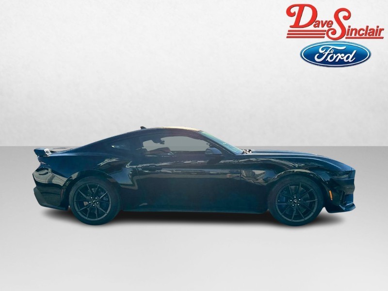 Ford Mustang Vehicle Full-screen Gallery Image 05