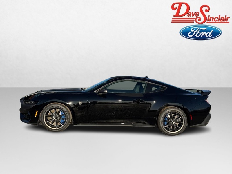 Ford Mustang Vehicle Full-screen Gallery Image 10