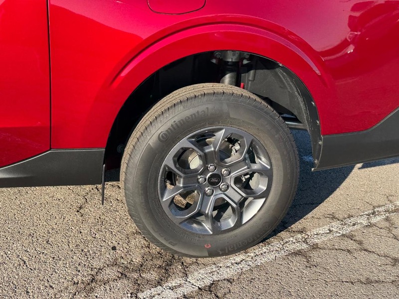 Ford Maverick Vehicle Full-screen Gallery Image 11