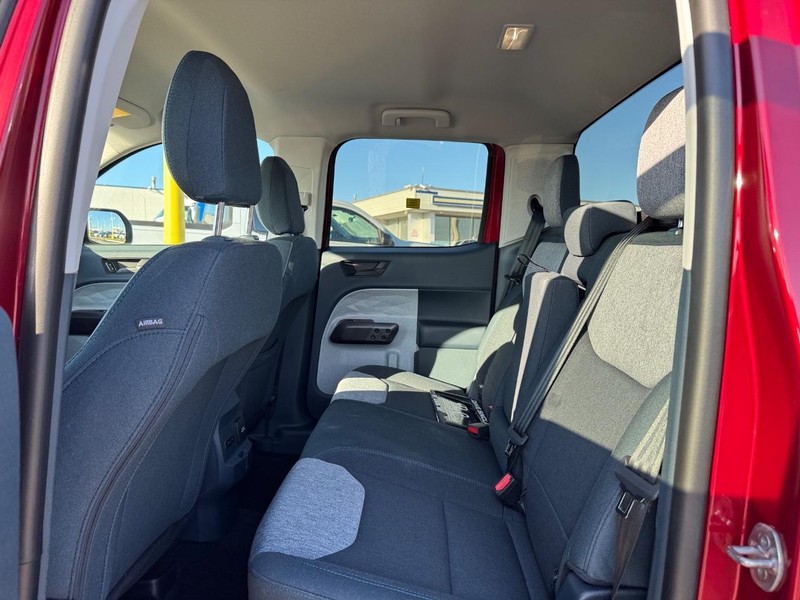 Ford Maverick Vehicle Full-screen Gallery Image 12