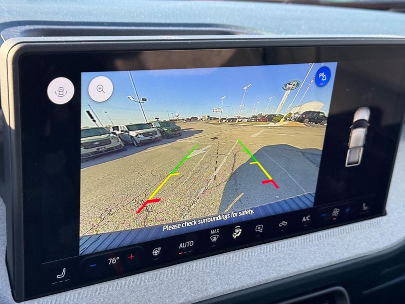 Ford Maverick Vehicle Full-screen Gallery Image 23