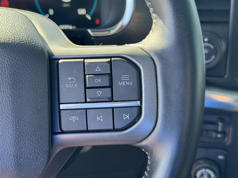 Ford F-150 Vehicle Full-screen Gallery Image 19