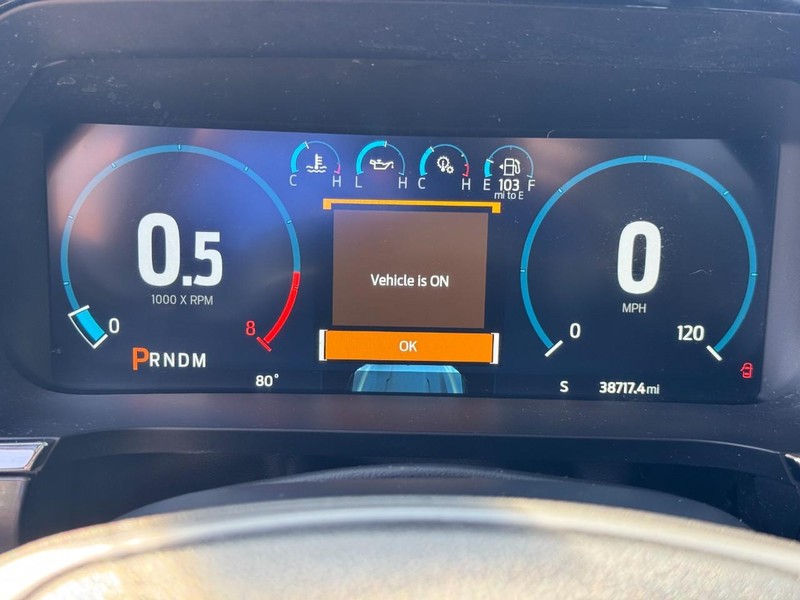 Ford F-150 Vehicle Full-screen Gallery Image 22