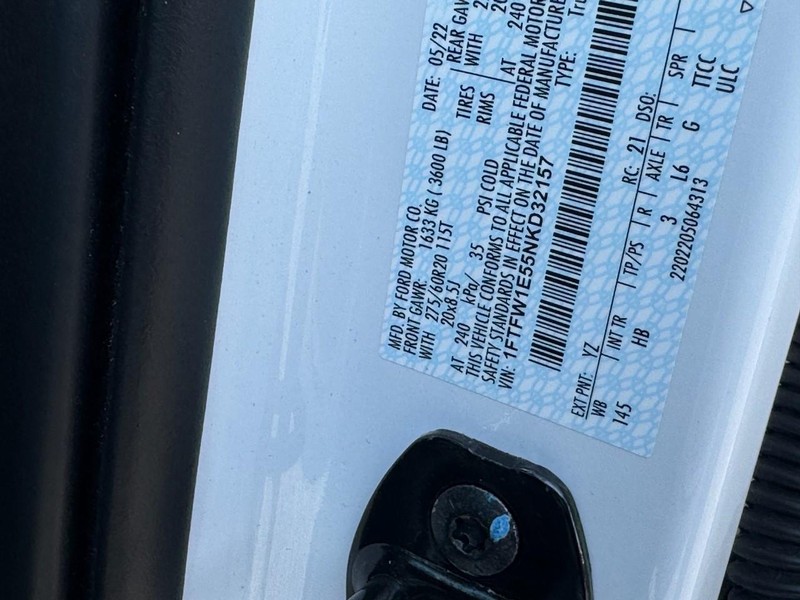 Ford F-150 Vehicle Full-screen Gallery Image 27