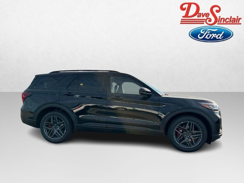 Ford Explorer Vehicle Image 05